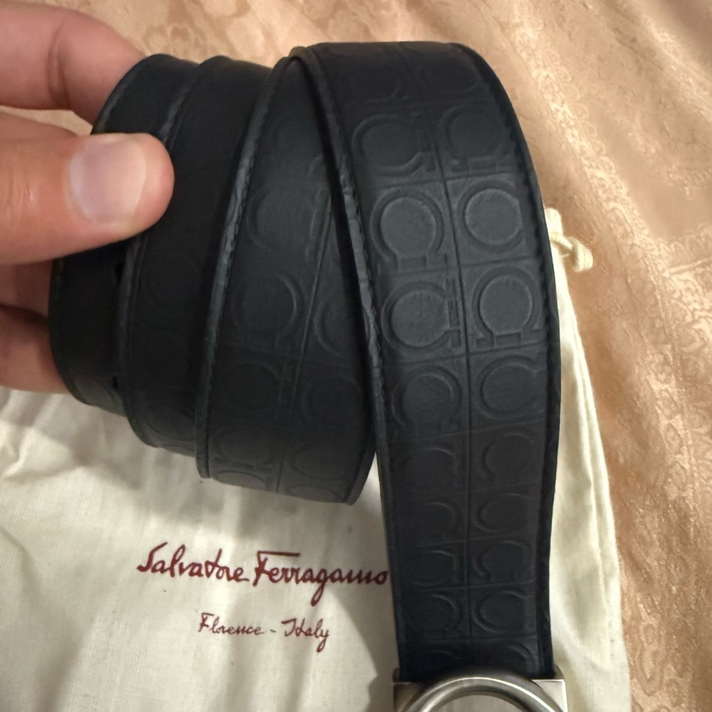 Salvatore Ferragamo Black Leather Belt - Picture 2 of 7